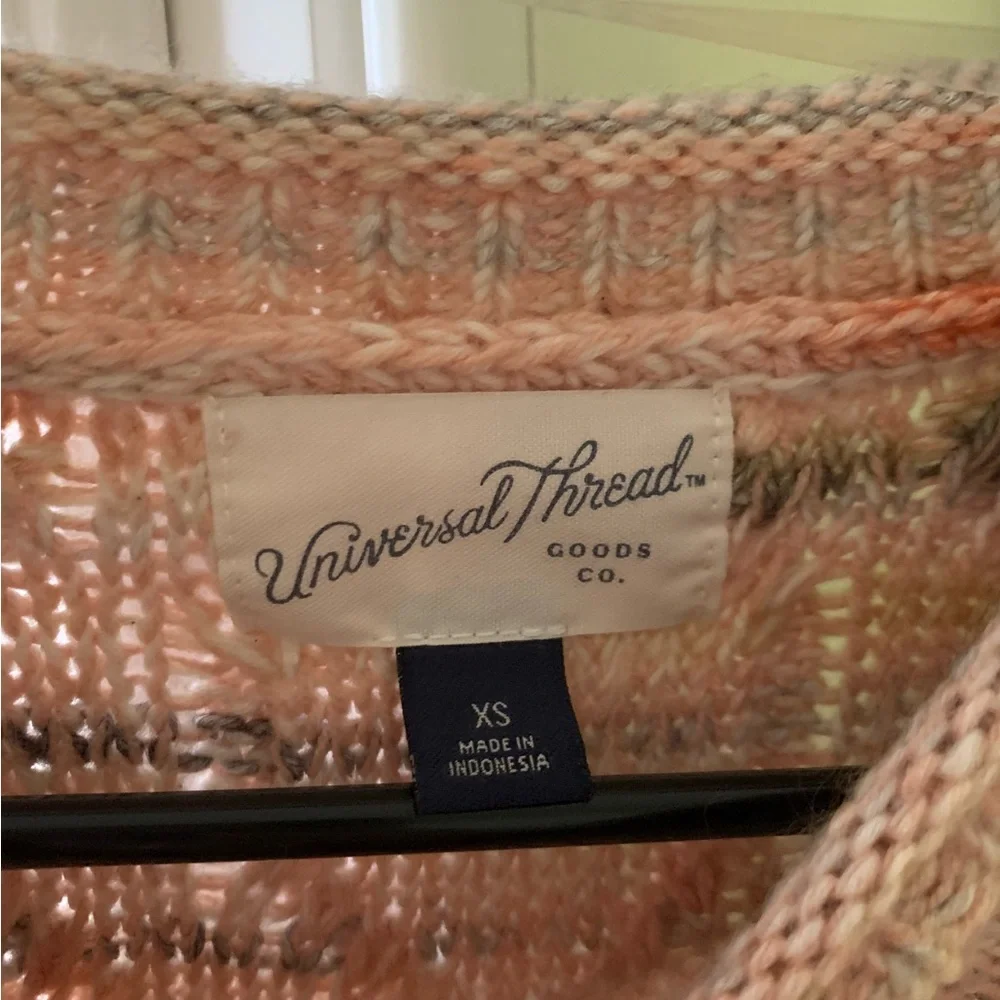 Universal Thread sweater! - Picture 2 of 3